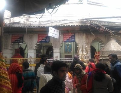 कालका मंदिर ,नवरात्रों में उमड़ी , भक्तो की भीड़