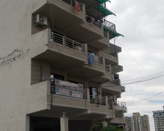 ग्रीन फील्ड फरीदाबाद में ट्रिपल यूनिट अवैध निर्माण के खोजकर्ता !!!!!केशव अग्रवाल !!!!!