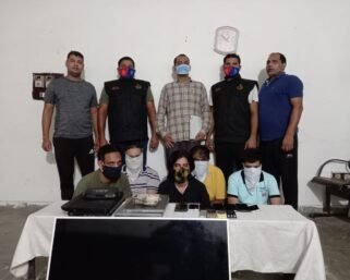 फरीदाबाद सूरजकुंड थाना अंतर्गत क्षेत्र चार्मवुड सोसाइटी में सट्टा खिलाने वाले सटोरियों पर गिरी , क्राइम ब्रांच की गाज।