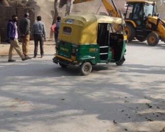 फरीदाबाद गांव अगवानपुर में सरकारी जमीन पर अतिक्रमण को लेकर नगर निगम फरीदाबाद द्वारा की गई कार्यवाही।